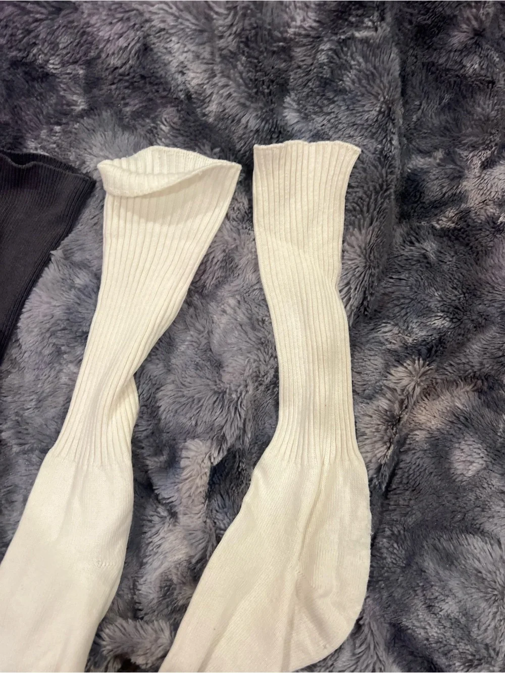 Petite women’s Ribbed Crew Socks - Black & White